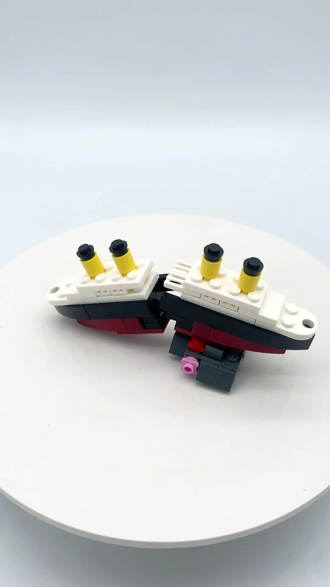 VEPOWER Ideas - Kit per la costruzione di una nave del Titanic in bottiglia, modello di nave Titanic con espositore, set da collezione e da esposizione, regalo creativo per adulti e bambini
