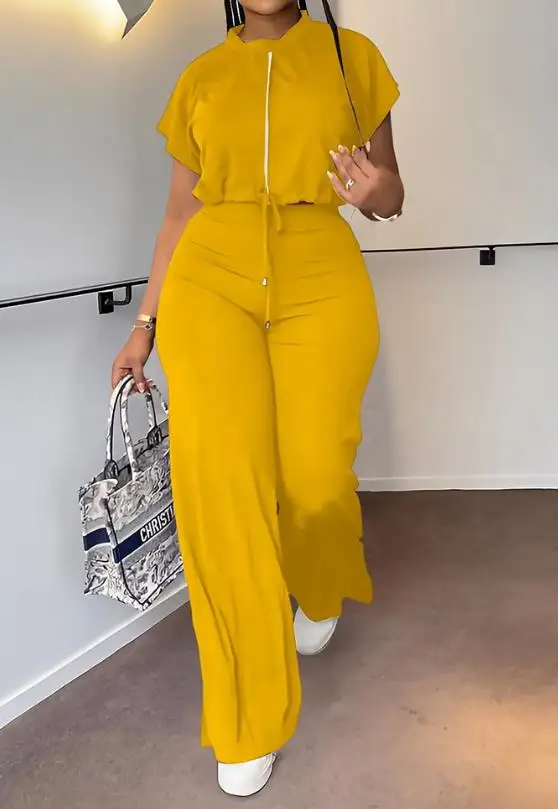 Рисунок 6 - Женский повседневный комплект из топа и брюк