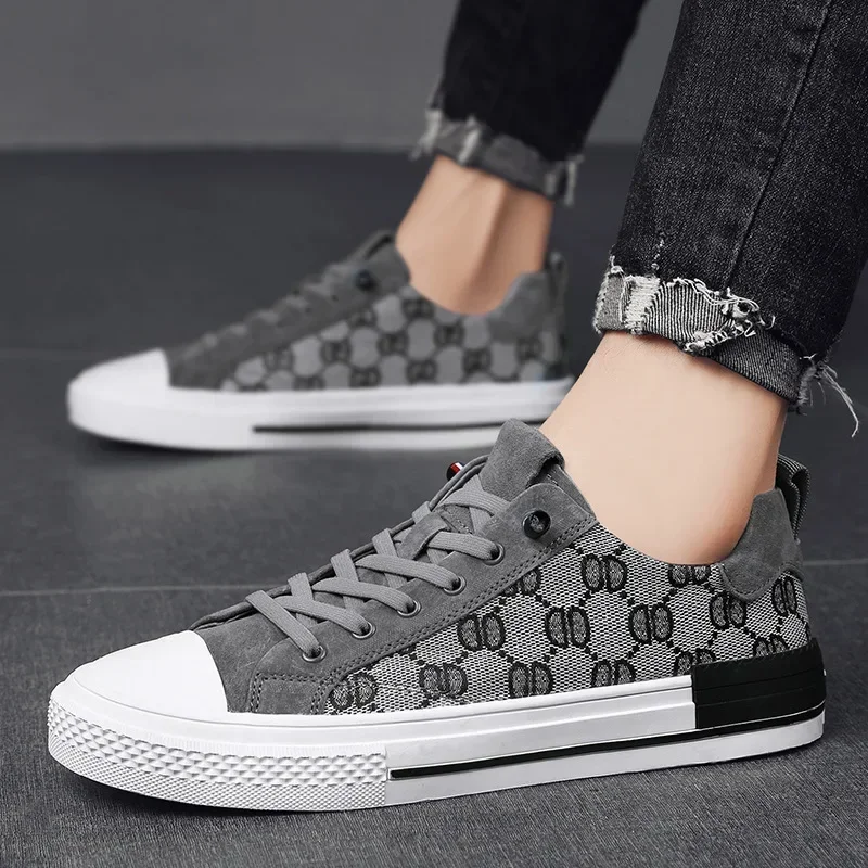 

Luxurious Men's Canvas Shoes Comfortable Low Top Men's Casual Sneakers Breathable Fashion Light Male Vulcanized Shoes Flats Hot