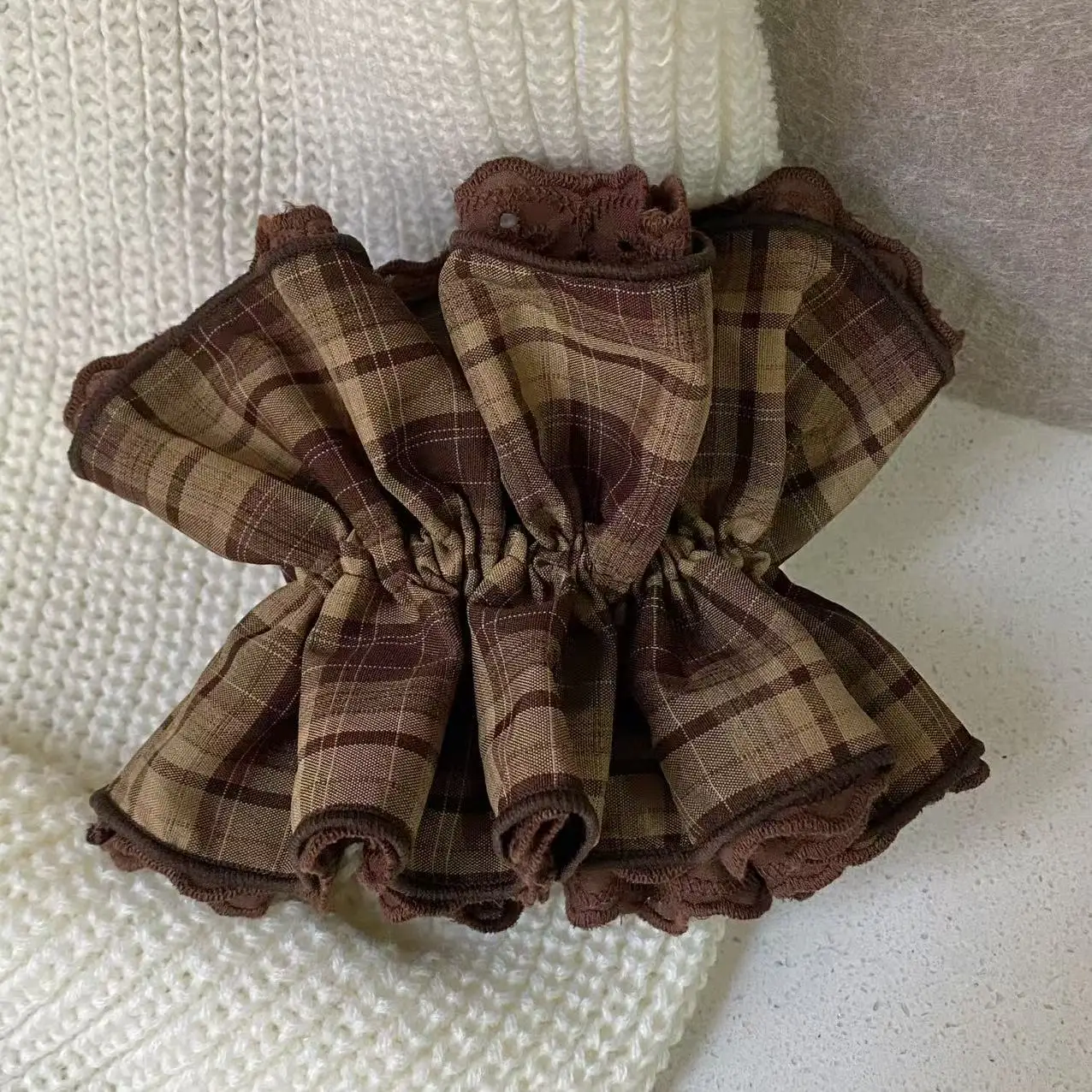 1PCPlaid Lace Scrunchie Vintage Brown Ruffled Double-layer Fabric Hair Tie Elegant Hair Accessory For Women Girl Daily Party Use