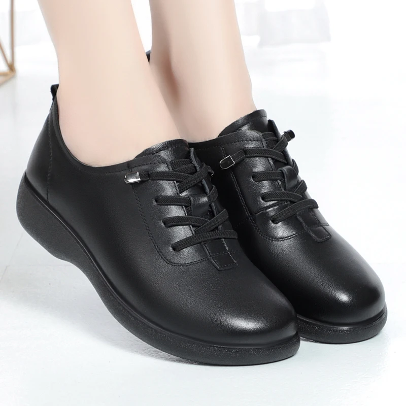 Women's Genuine Leather Cowhide Casual Shoes Loafers Ladies Flats Classic Round Toe Outside Shoes Woman Flats Soft Mom Shoes