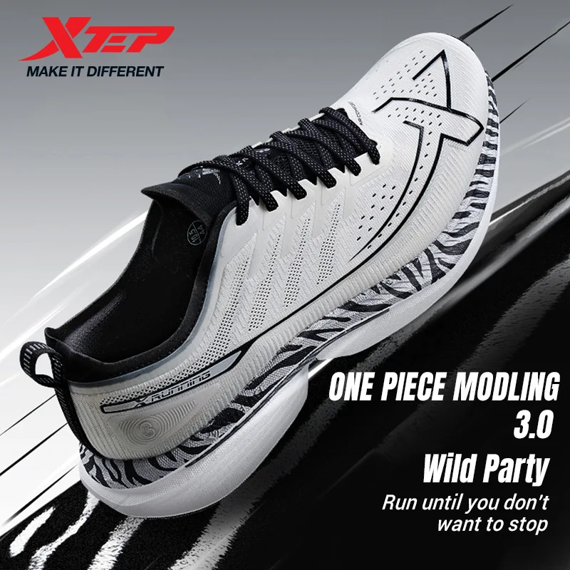 Xtep One Piece Model 3.0 Men Running Shoes 2025 Spring Comfortable