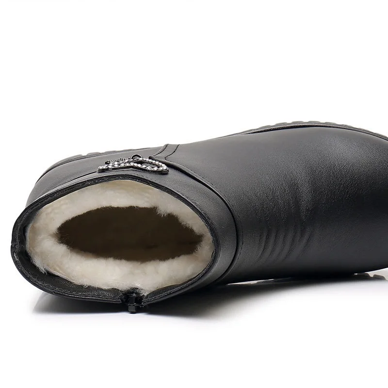 Winter Women's Genuine Leather Ankle Boots Lady Soft Flat Shoes Casual Comfortable Side Zip Ankle Boots Mother Warm Snow Boots