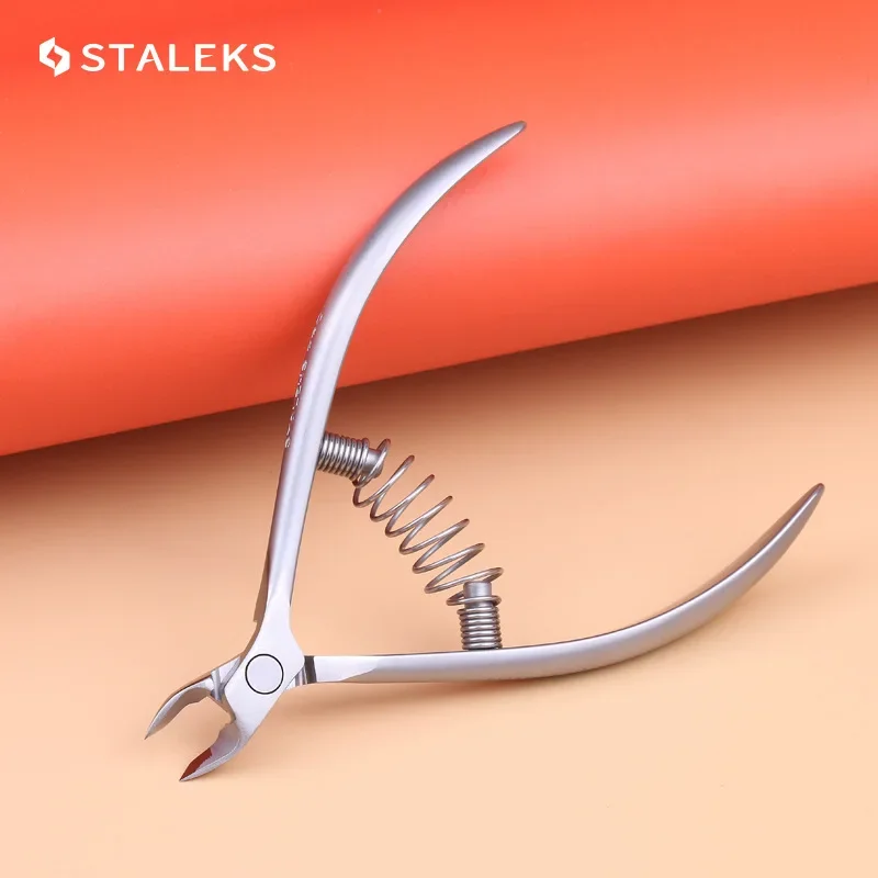 

STALEKS Stainless Steel Toenail Cuticle Nipper High Precision Dead Skin Scissor Nail Cuticle Scissor Plier Manicure Tool NS-30-3