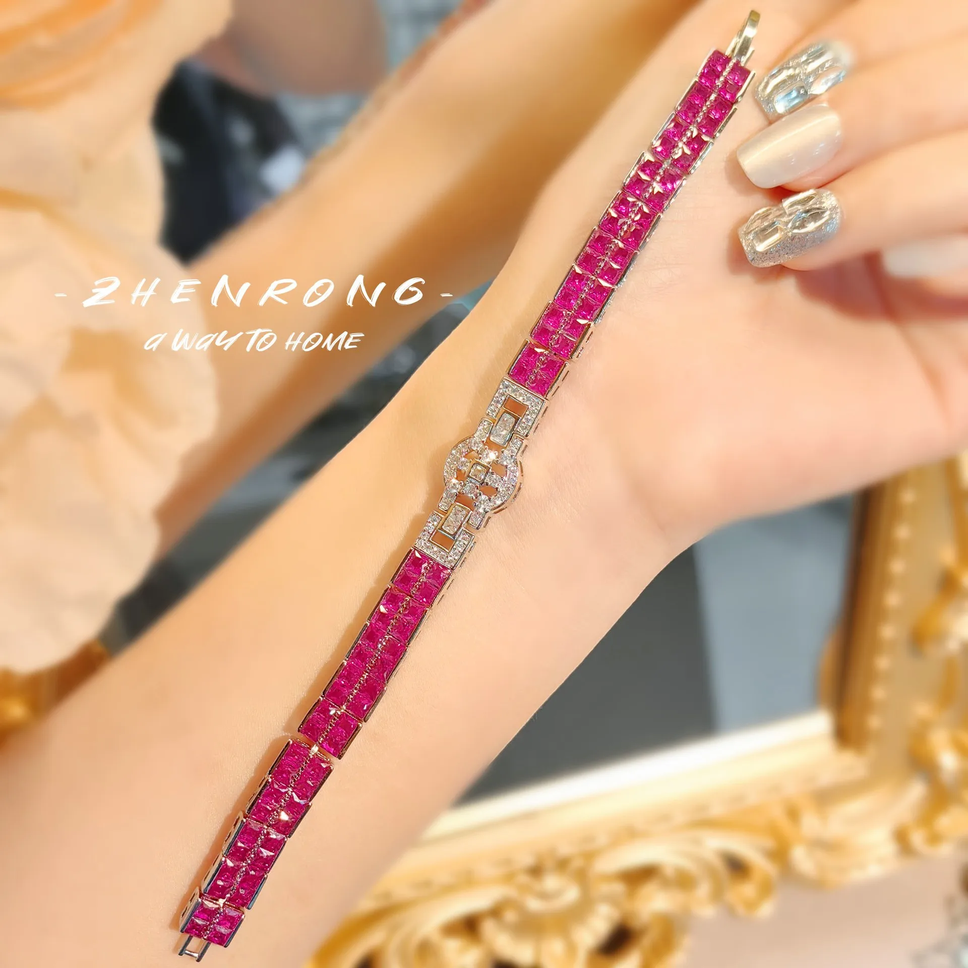   ̾   ,  ŷ  ״Ͻ , ȭƮ   Ƹ ־,  