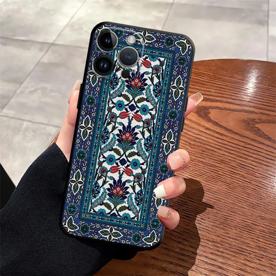Black Soft Phone Cover with Retro Ethnic Totem Pattern