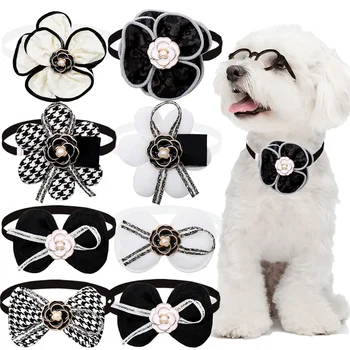 30 pz Piccolo Cane Gatto Papillon Delicato Nero Bianco Papillon Cravatte Per Cani Festa Pet Toelettatura Prodotti Per Cani Per Cani di piccola taglia