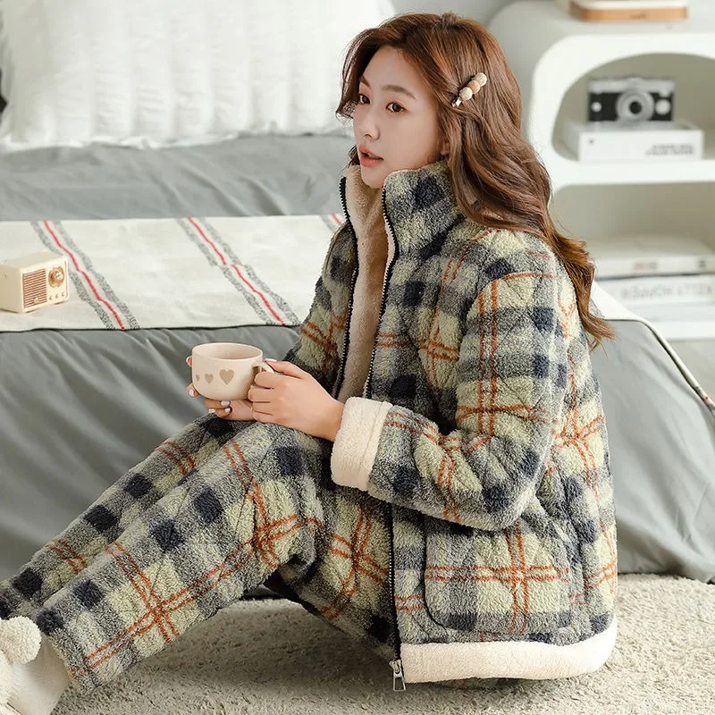 2024 new Sleepwear Women's Autumn Winter Thickened Triple Layer Cotton Cladding Coral Fleece Flannel Velvet Zipper Homewear Set