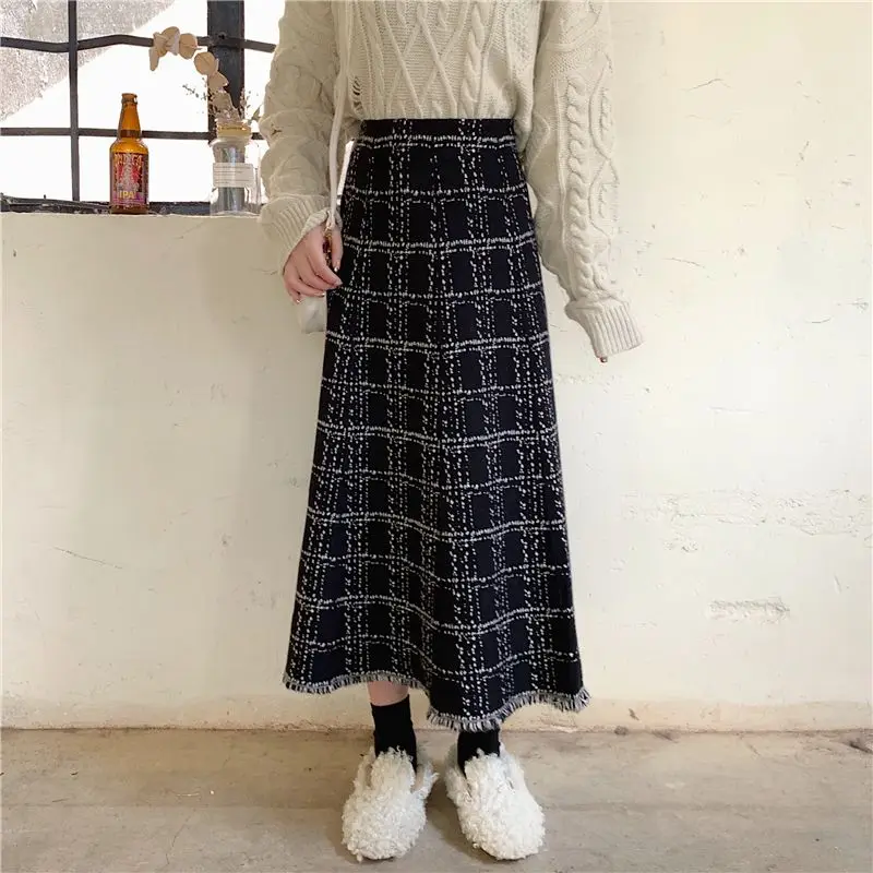 2023 Women Skirt Vintage Plaid Mid-Length A-line Skit Loose Casual Versatile Knitted Skirt Female Fashion Long Skirts for Women