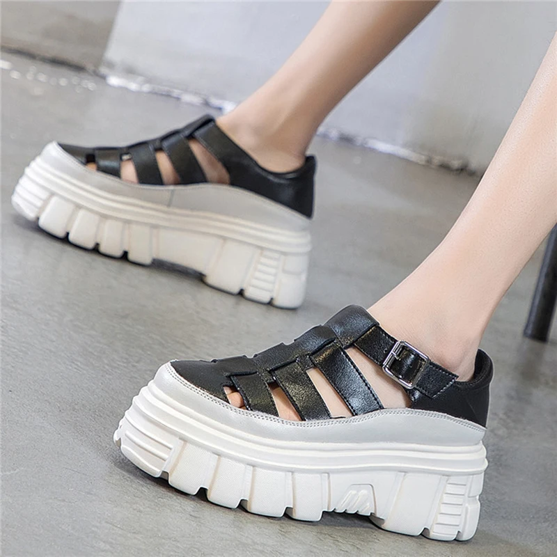 

Summer Women Band New Fashion Leather Cutout Platform Wedges Outdoor Sandals Fashion Design Black White Sandals Vulcanized Shoes