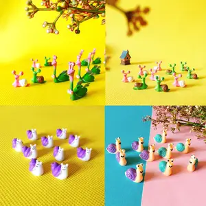 Aydinids 30 Pcs Miniature Snail Figurines Resin Mini Snail Figures for Fairy Garden Miniature Accessories DIY Micro Landscape Ornaments