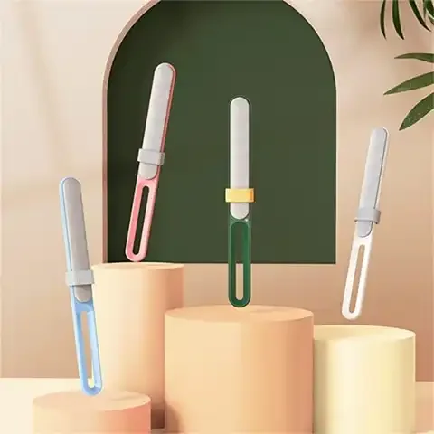 

Double-Sided Electrostatic Pet Hair Removal Brush for Furniture Couch Clothes Cleaning with Self-Clean Loop
