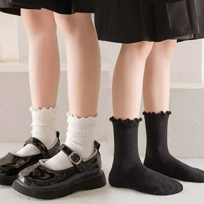 Description Picture 5 of itemHarajuku Ruffle Socks Women Girls Sweet Cotton Middle Tube Black White Socks Jk Lolita Soft Breathable Ankle Loose Short Sock