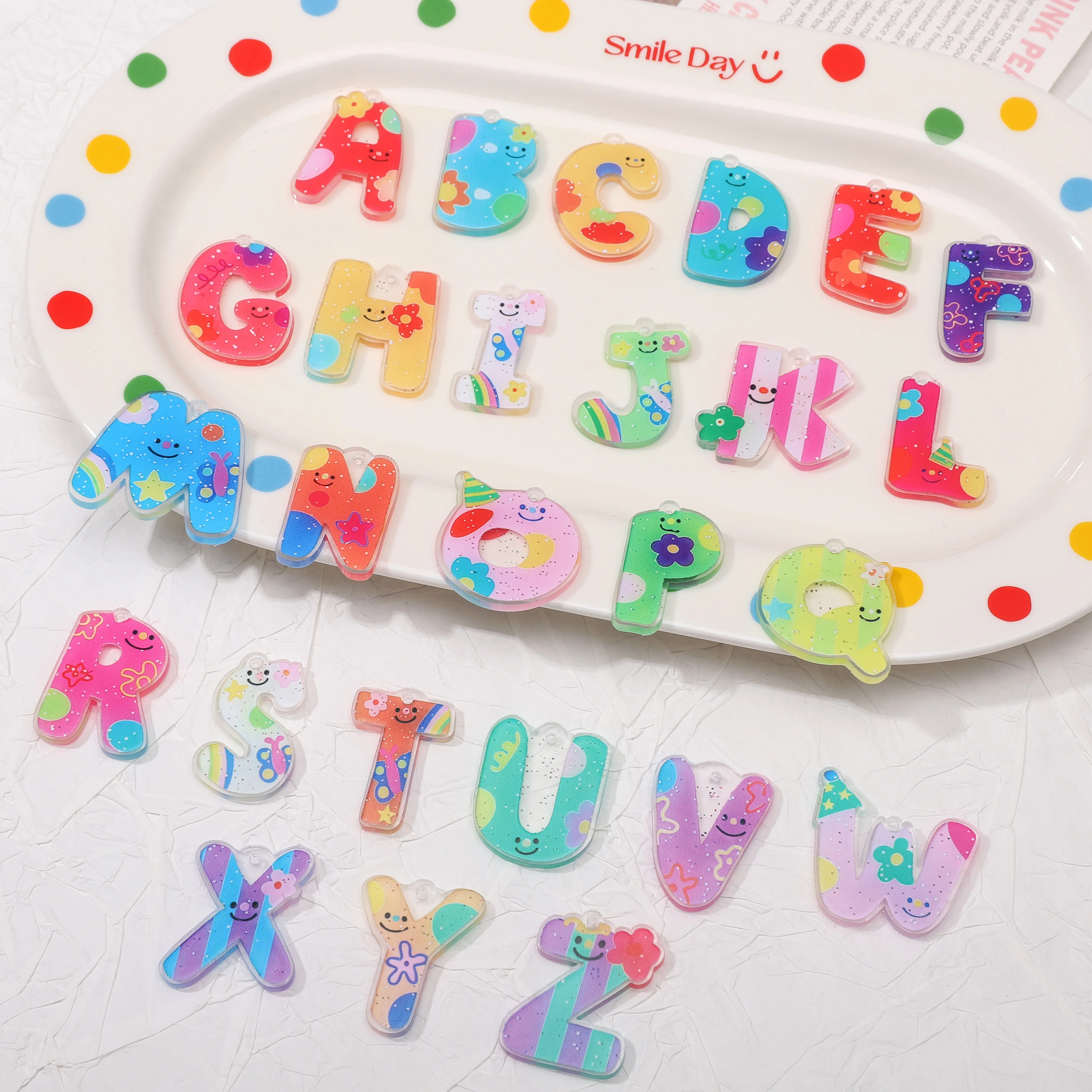5개 25x32mm 아크릴 컬러풀 레터 펜던트 1.8mm 구멍 DIY 쥬얼리 제작 용품 폰케이스 팔찌 목걸이 참 장식품