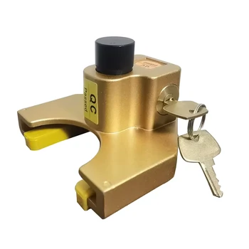 Key & Hook Trailer Locks 1