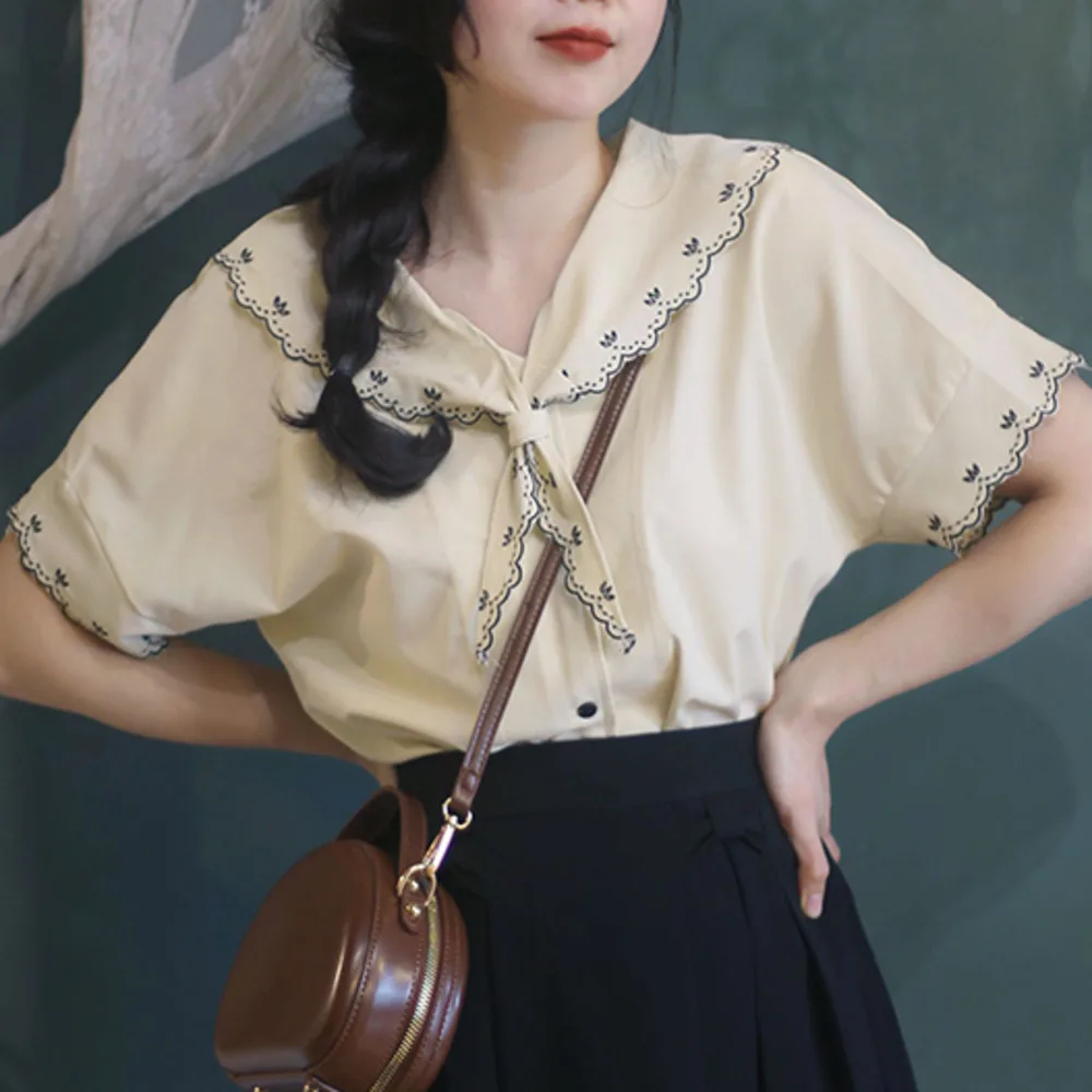 

Artistic Embroidery Doll Collar Shirt for Women Summer French Ruffle Edge Bubble Sleeve Embroidered Top Lace-up Sweet Blouses