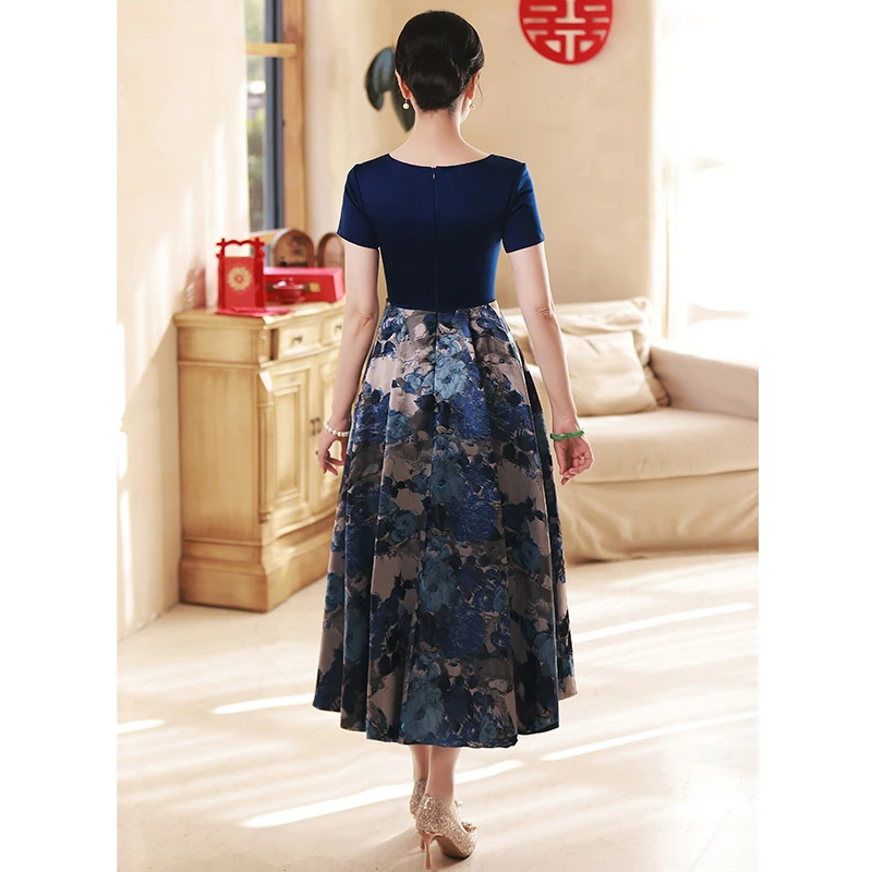 Navy Blue Mother Of The Bride Dresses Elegant Scoop Neck A-Line Tea-Length Satin Women Wedding Party Gowns