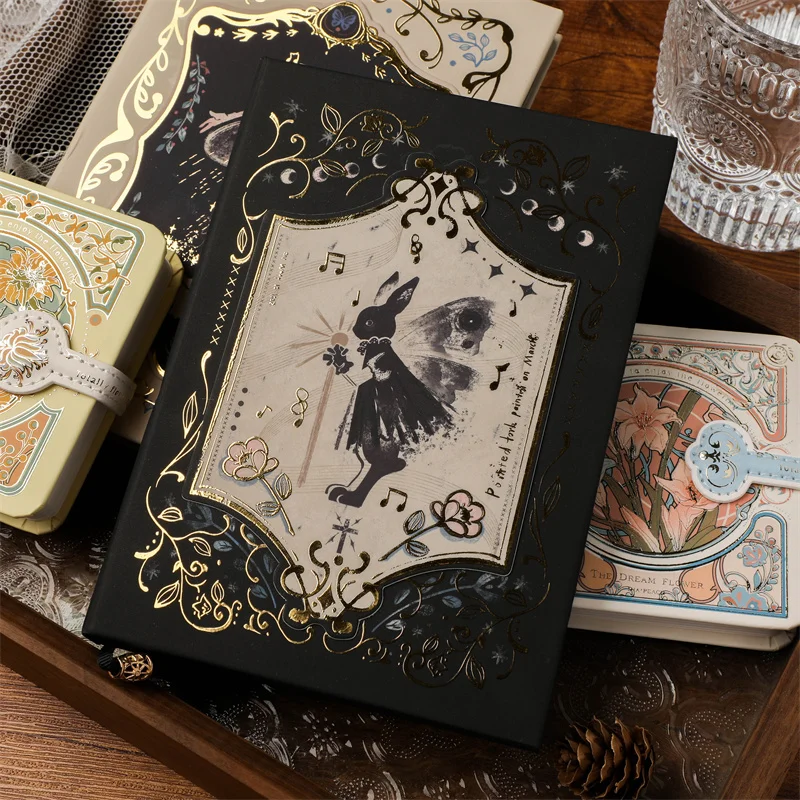 Livro de Fivela Magnética de Nota Gótica a5 Hand Ledger Alto Valor Requintada Arte Retro Pequena Personalidade Presentes Criativos Novo