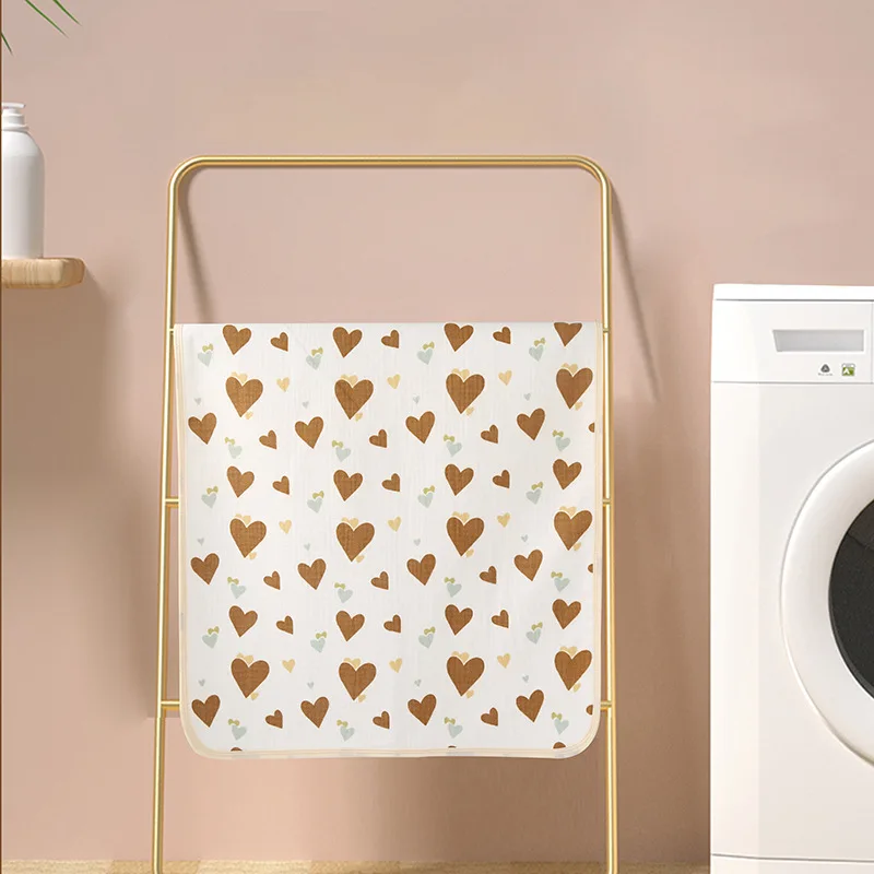 Baby Anti-leak Urine Pad Infant Breathable Skin Mattress Newborn Large Size Waterproof Cartoon Love Shaped Protective Mat