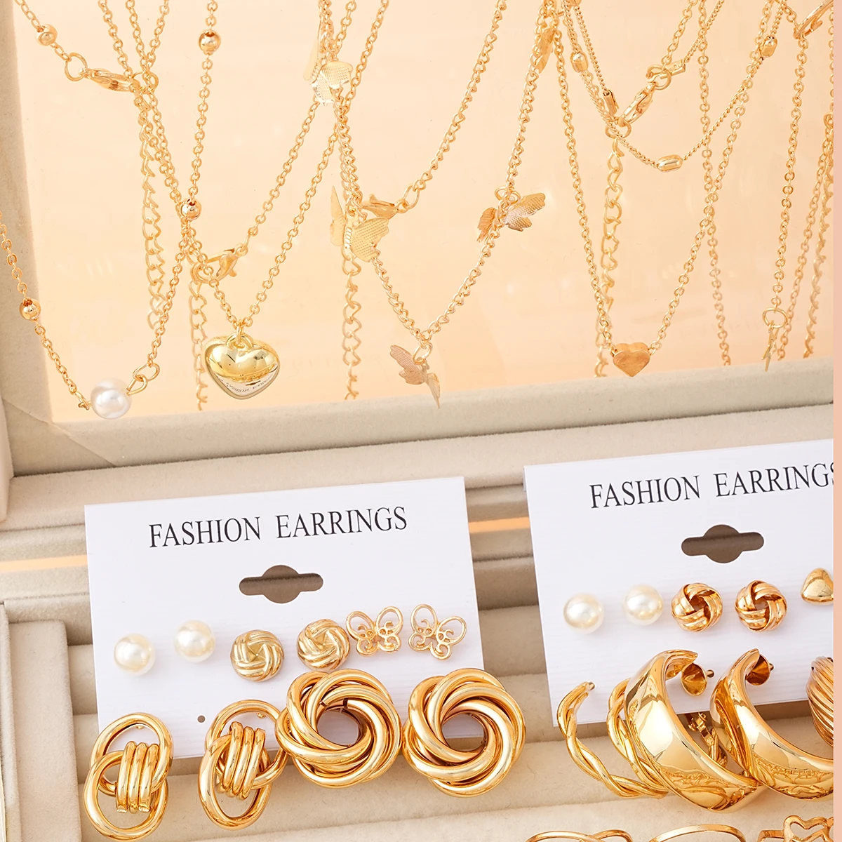 68 Pcs Boho Chic Jewelry Set Vintage Heart Pearl Zircon Butterfly Pendant Earrings Ring Necklace For Women Daily Wear Gifts 2024