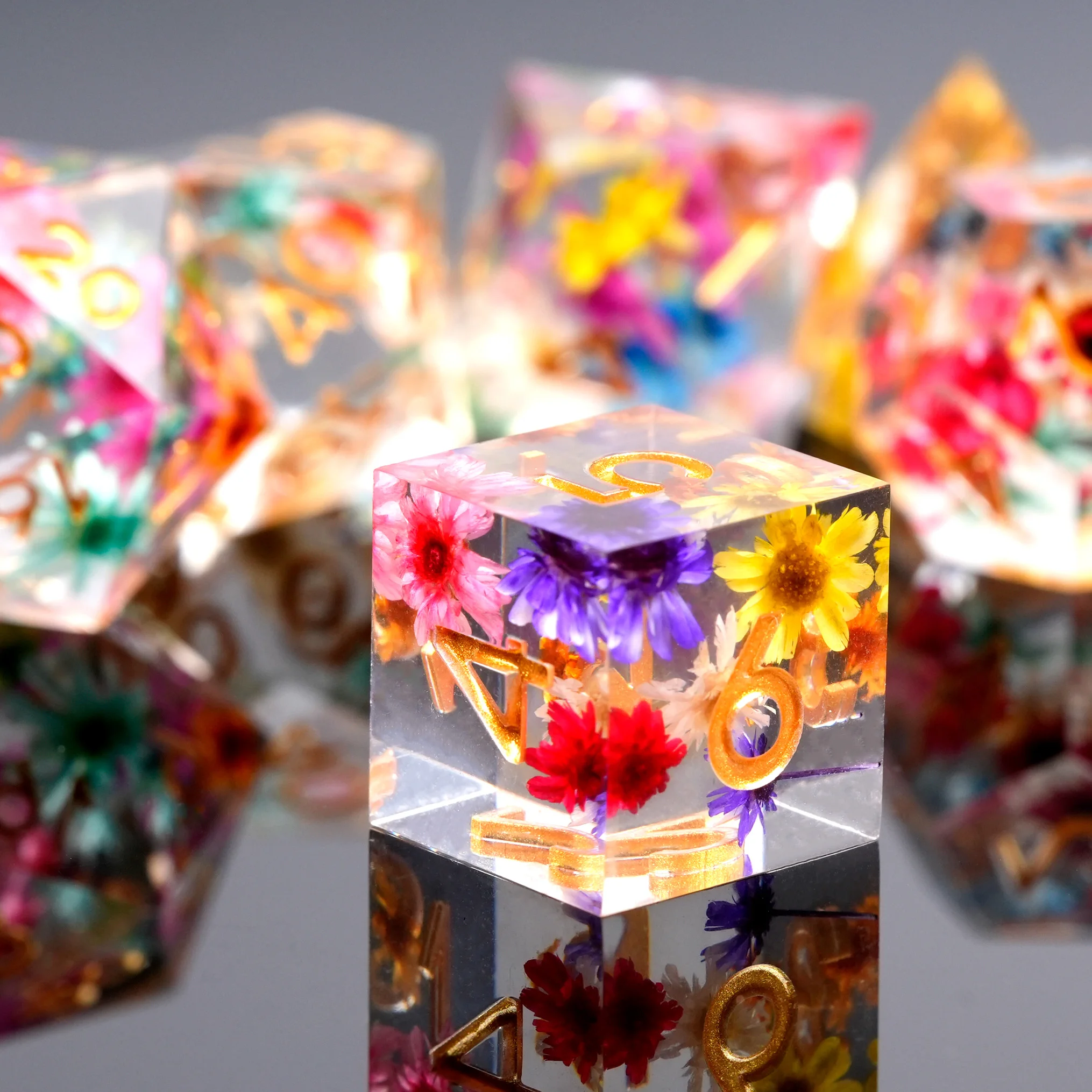 

Resin Dice 7PCs Dnd Set Solid Polyhedral D&D Dice DND For Role Playing Rpg Rol Pathfinder Board Game Dragon Scale Gifts