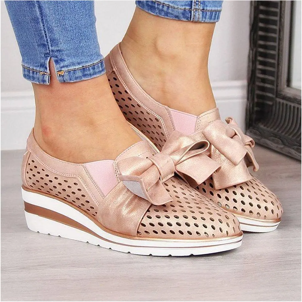 Рисунок 3 - Сандалии женские на плоской подошве