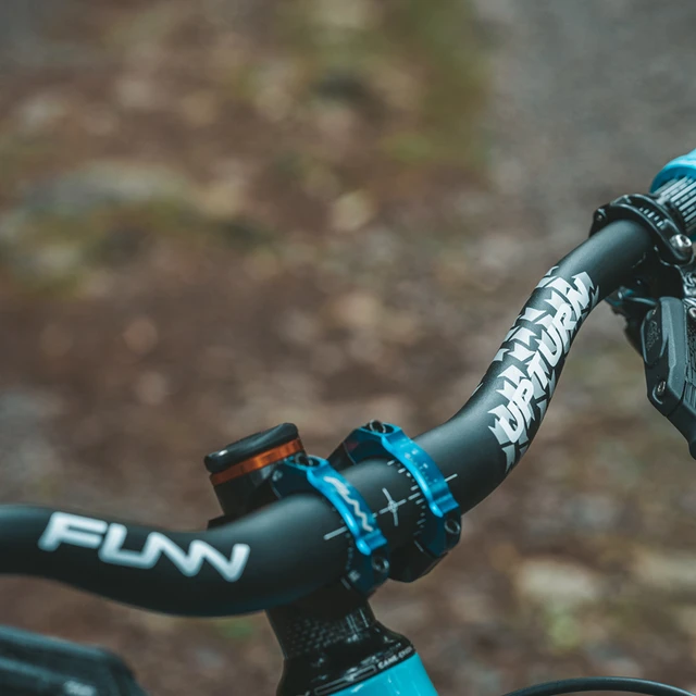 Manubrio Mountain Bike 31.8 Mm Riser In Alluminio ROADNADO – 720 Mm Per Bici Da Strada E MTB