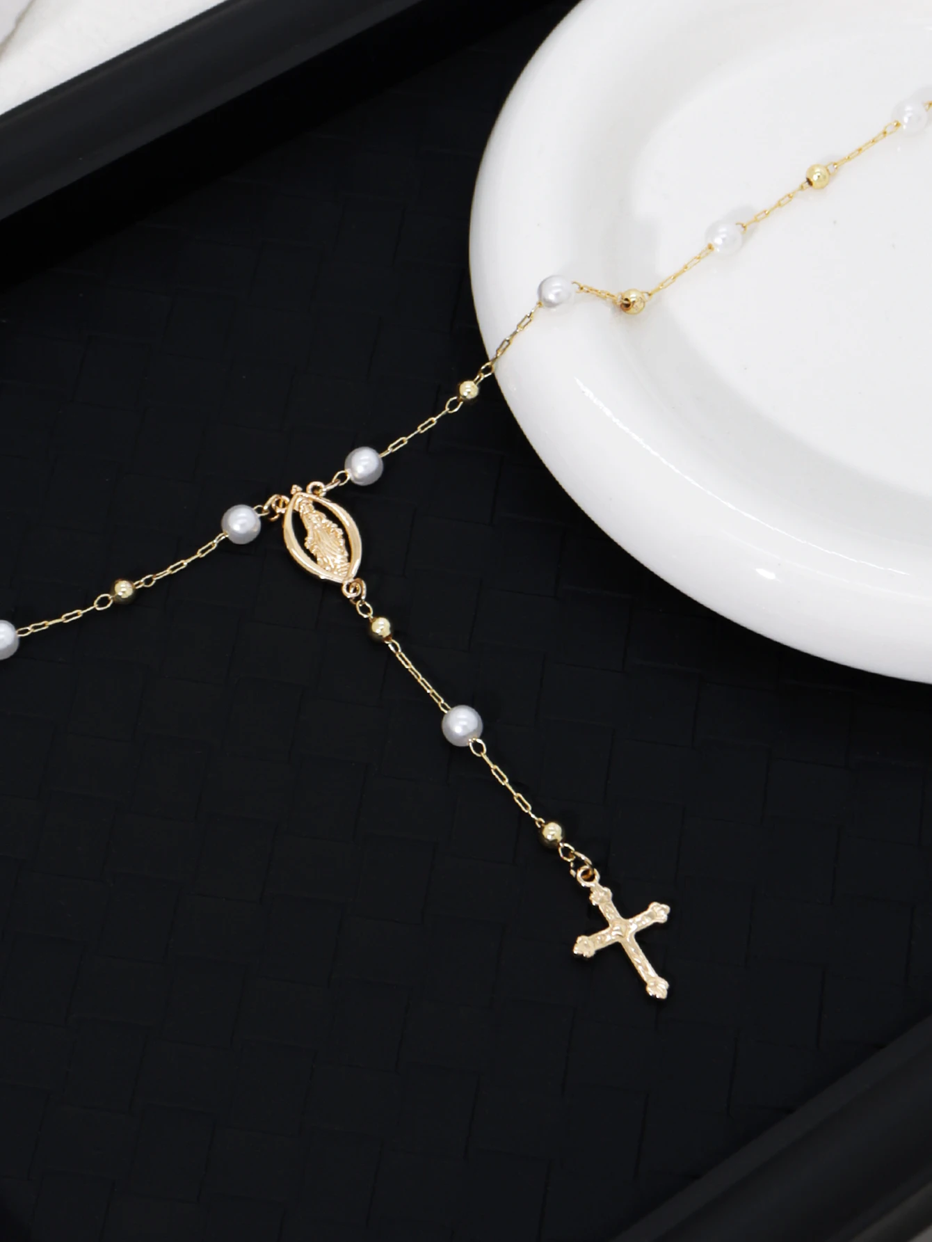 Gold Imitation Pearl Religious Y-Shaped Necklace