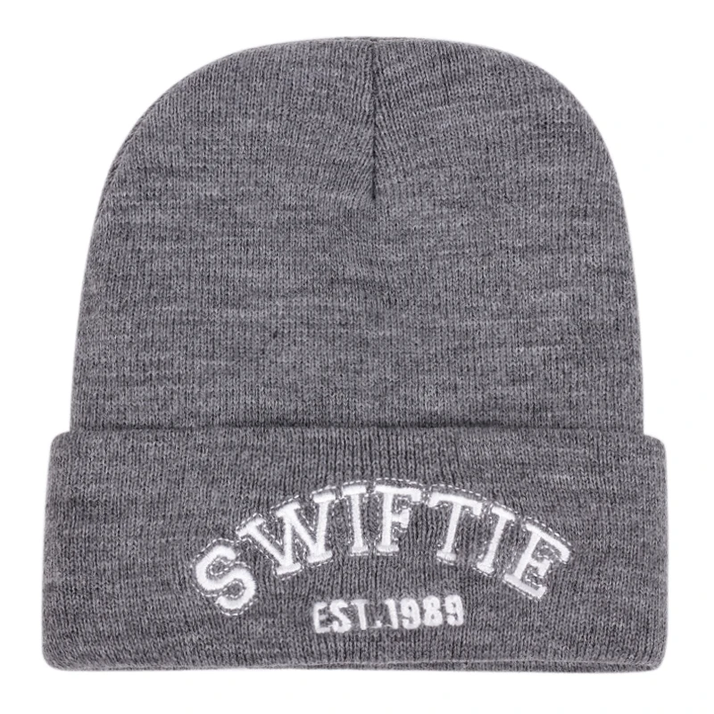 SWIFTIE bestickte Strickmütze für warme Outdoor-Sportveranstaltungen für Männer und Frauen im Herbst und Winter, Wollmütze, Sitzmütze – Detail 9
