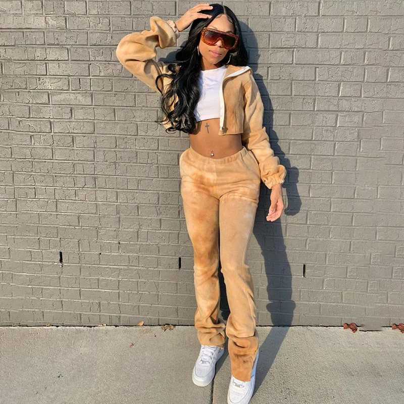 

Женский Повседневный костюм-двойка CINESSD, весенний комплект из двух предметов, короткая куртка на молнии, эластичный свитер и уличные брюки, модель WS840, 2024