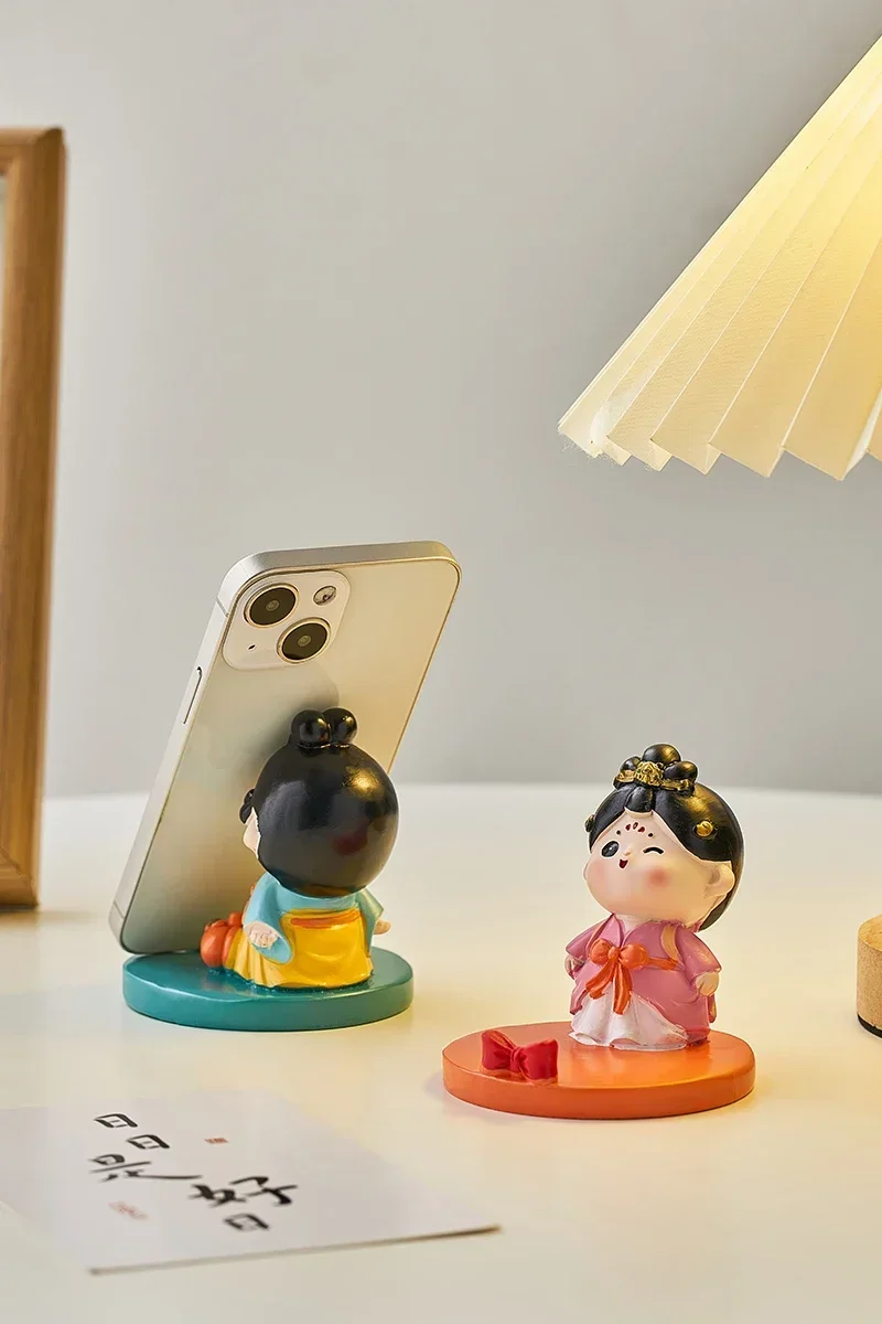 Creative Lovely Tang Dynasty Girl Phone Holder