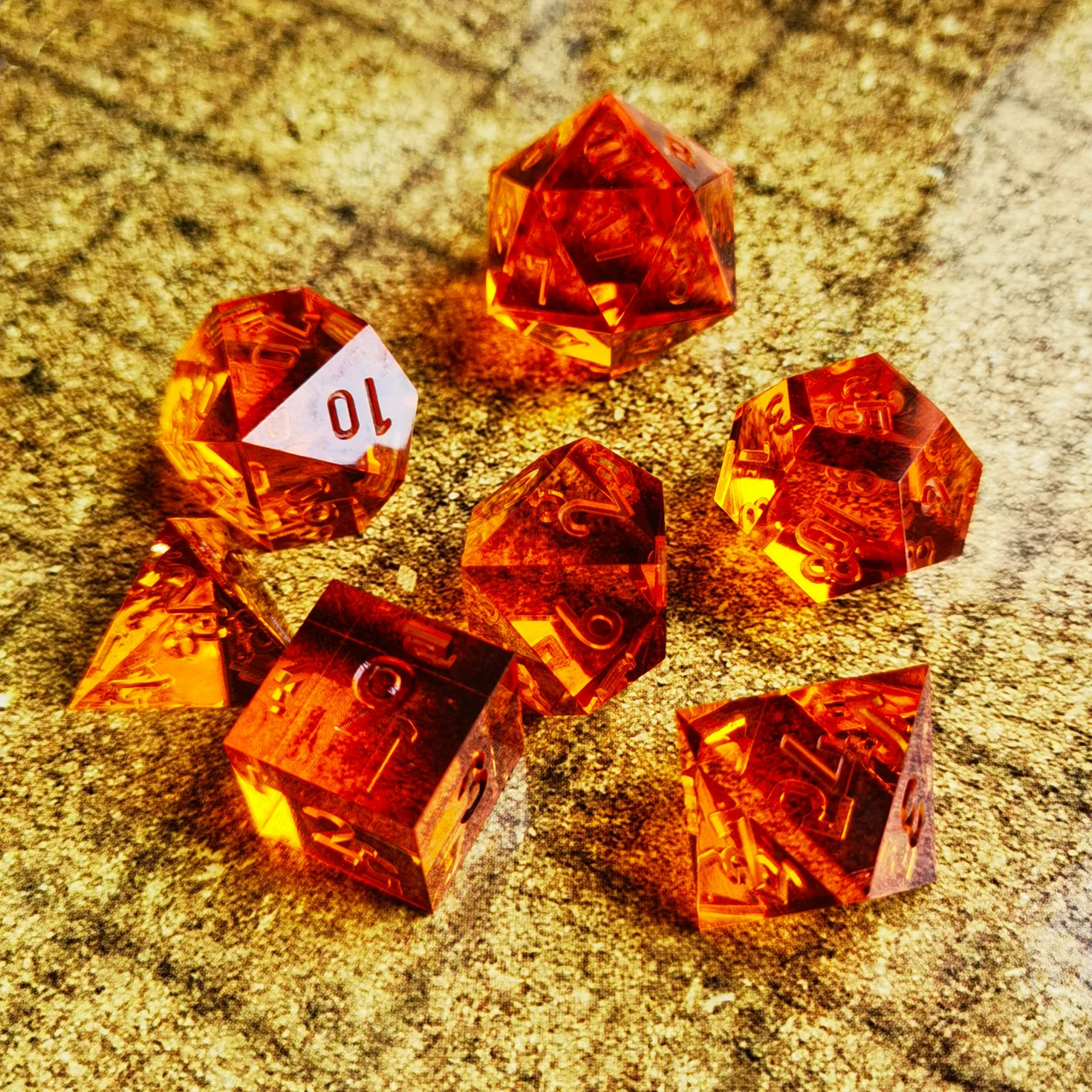 Bescon Crystal Clear Unpainted Sharp Edge DND Dice Set of 7 Razor Edged Polyhedral D&D Dice Set for Role Playing Games spindown dice set