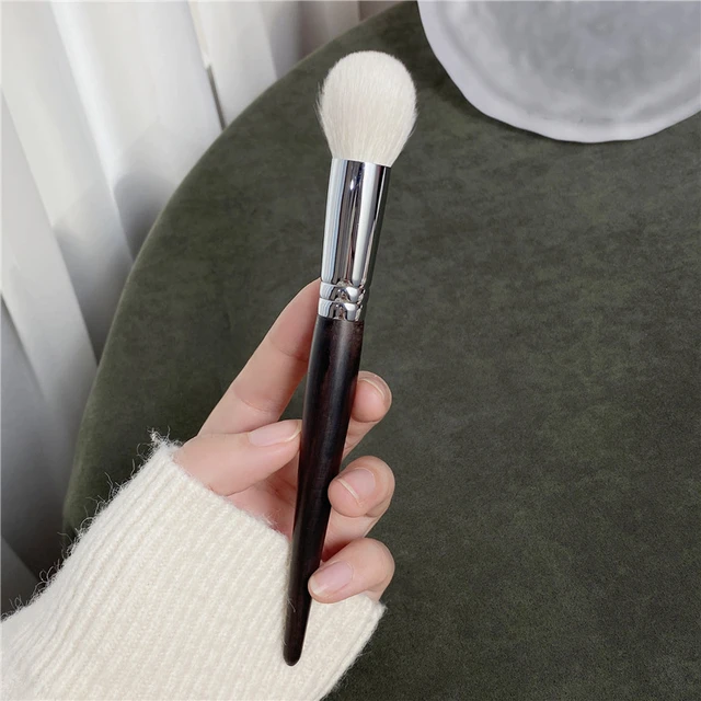 Small Cheekbone Contour Brush F05 Flat Top Fluffy Powder