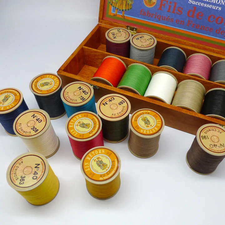 

Fil Au Chinois waxed linen thread (350 meters), n°40 professional thread for leathercraft, made in France