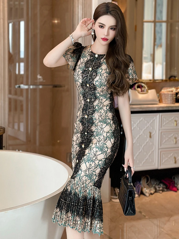 fitted lace wedding dress Holiday Dress Off The-Shoulder Velvet Midi Dress in Burgundy Size:M main image 0