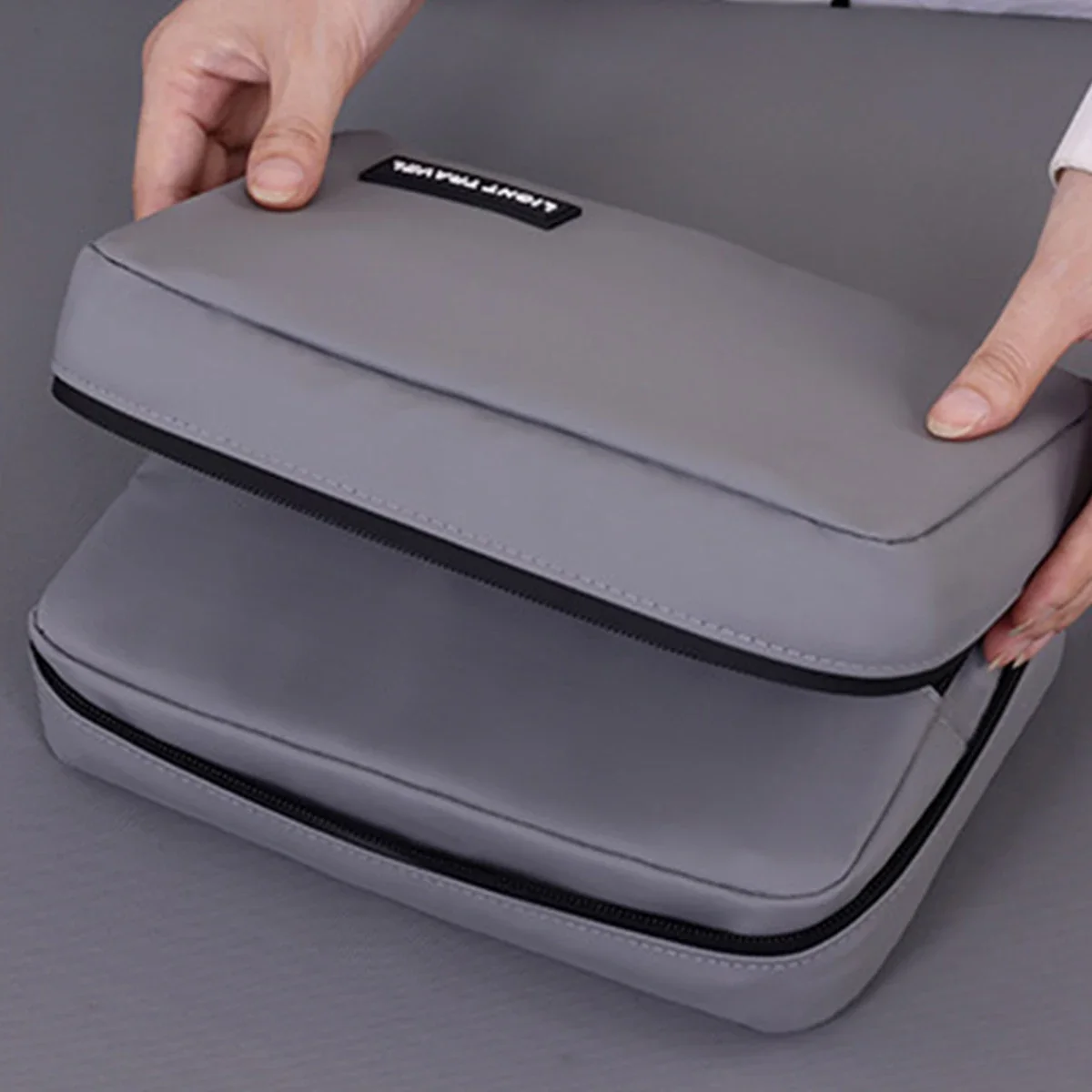 Men Foldable Toiletry Bag Travel Business Layered Multiple Pockets Cosmetic Makeup Cases Male Hanging Storage Organizer Wash Bag