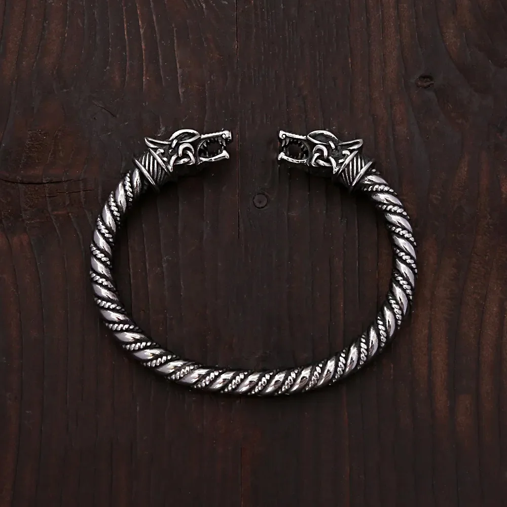Vintage Nordic Wolf Head Bracelet Stainless Steel Viking Men Bracelet Fashion Biker Animal Amulet Jewelry Gifts stainless steel bracelet