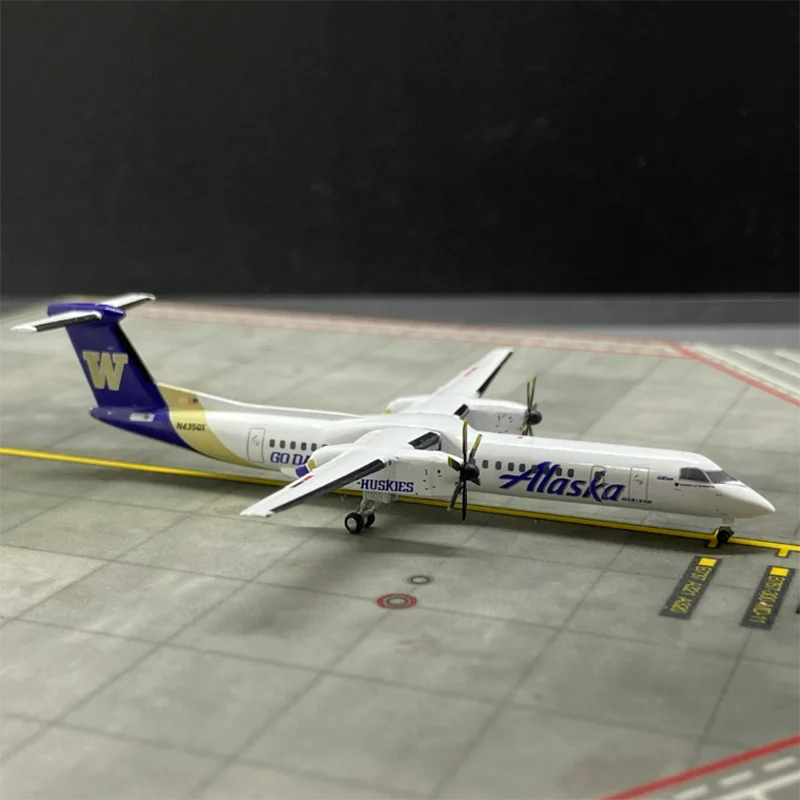 Geminijets 1:400 Scale GJASA2027 Alaska Airlines Bombardier