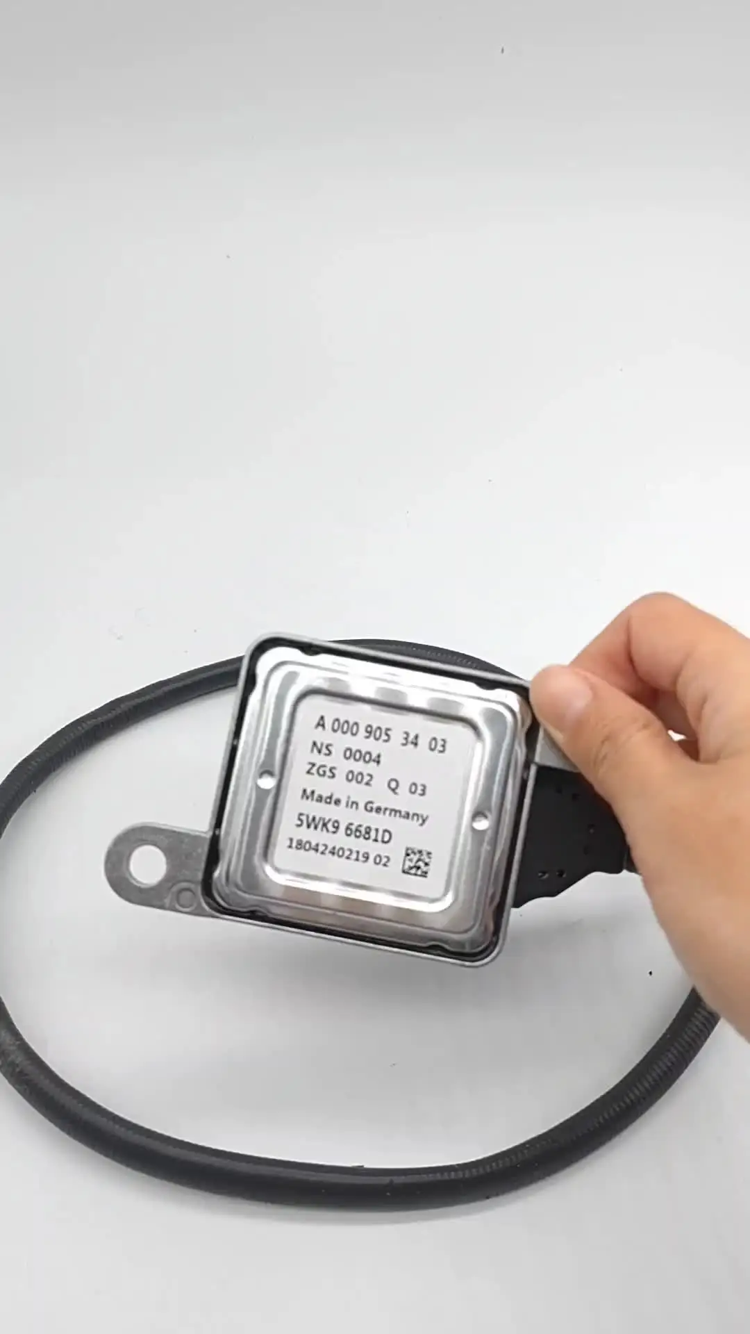 メルセデス・ベンツ純正NOXセンサー