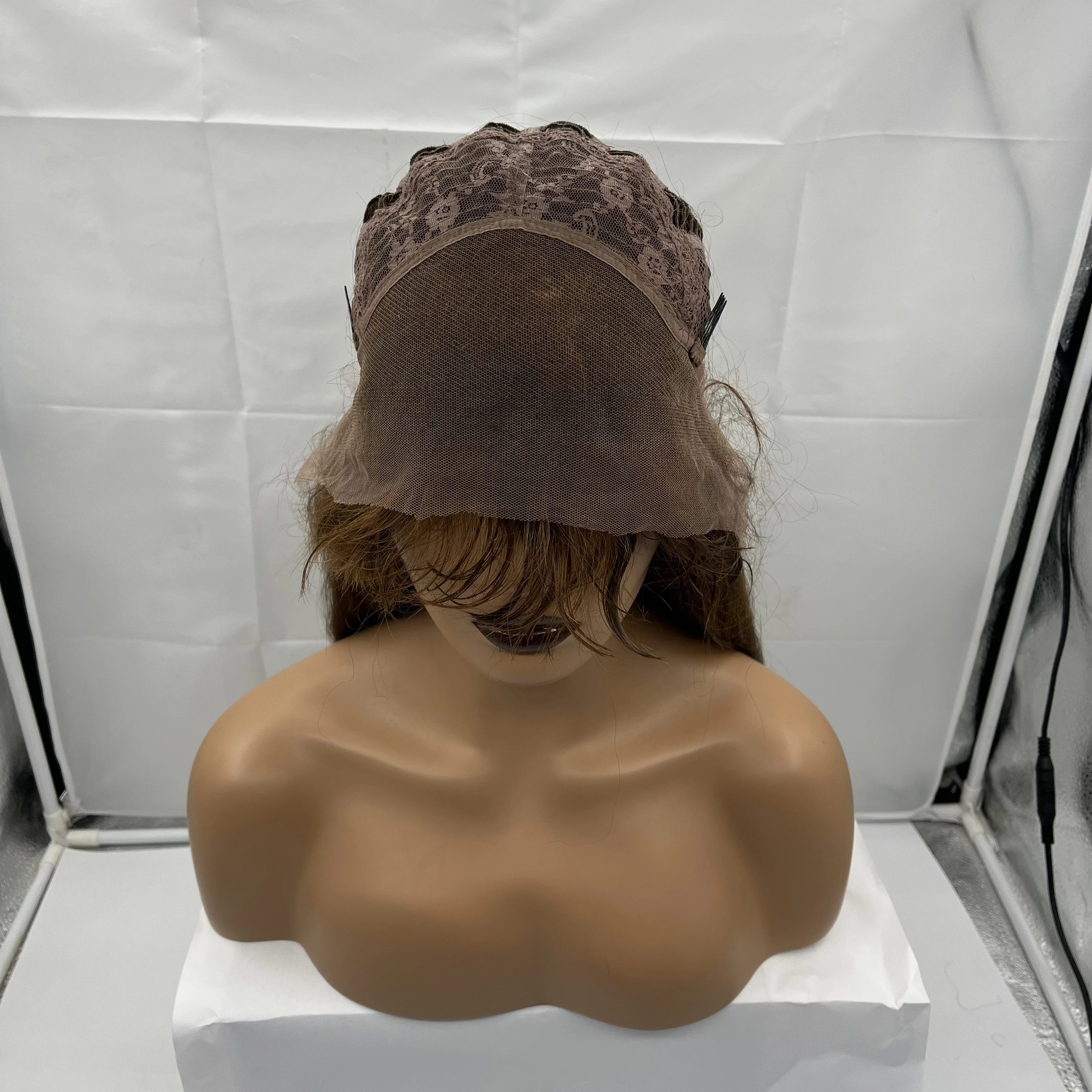 Рисунок 6 - Серая кружевная Передняя парик