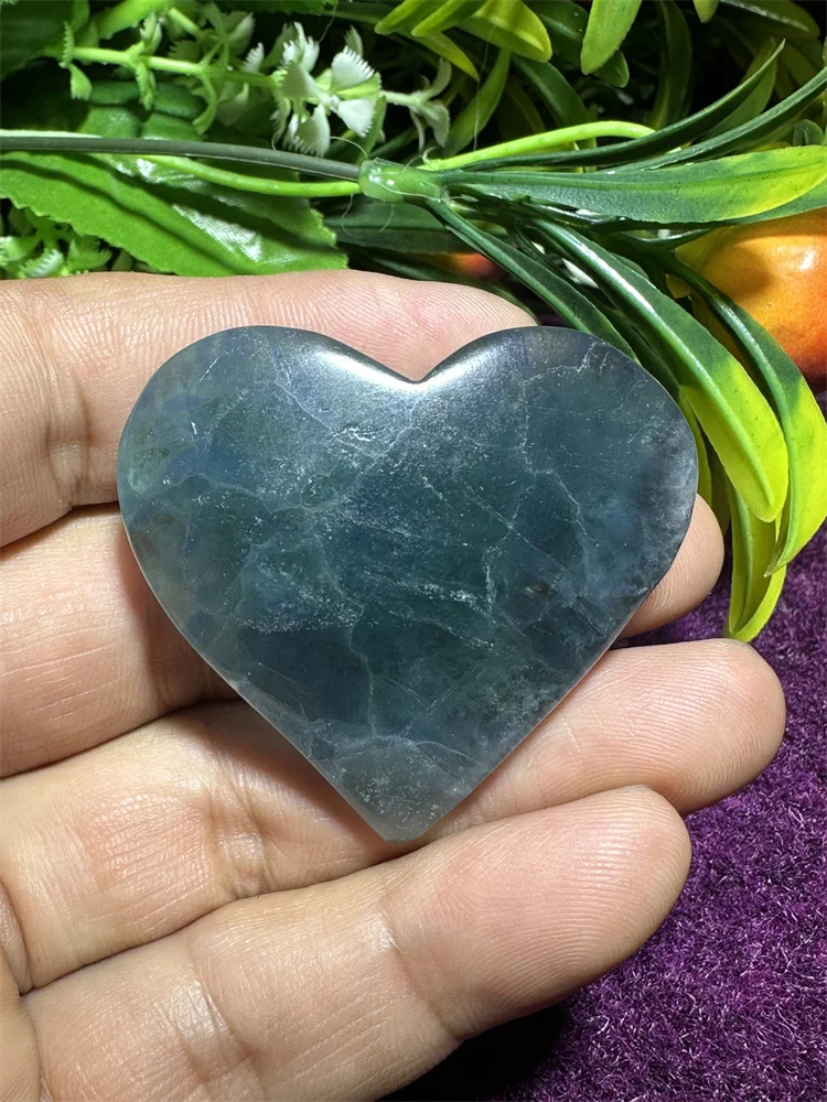 Pure Natural Fluorite Heart Crystal Carved Healing Stone Energy Gemstone Is Used In Homecor Ornaments