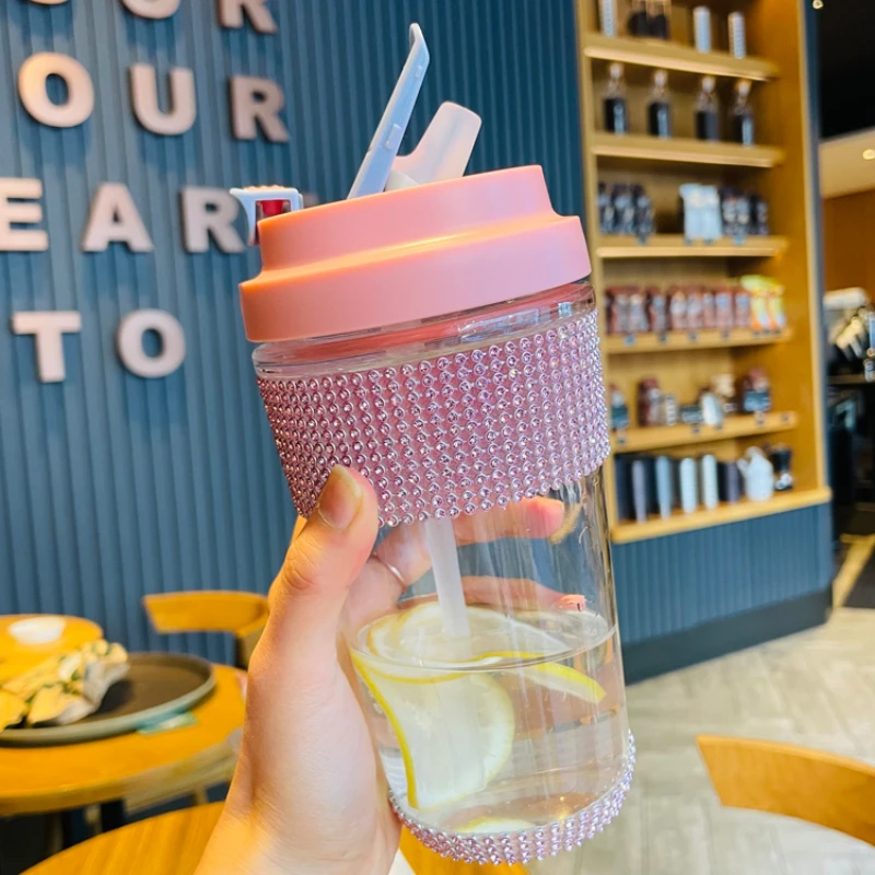 https://ae01.alicdn.com/kf/S53bb7be5bb934255a2643a5957b9d564O/550ml-Shiny-Diamond-Straw-Cup-Portable-Coffee-Cup-With-Lid-Sealing-Transparent-Glass-Milk-Water-Bottle.jpg