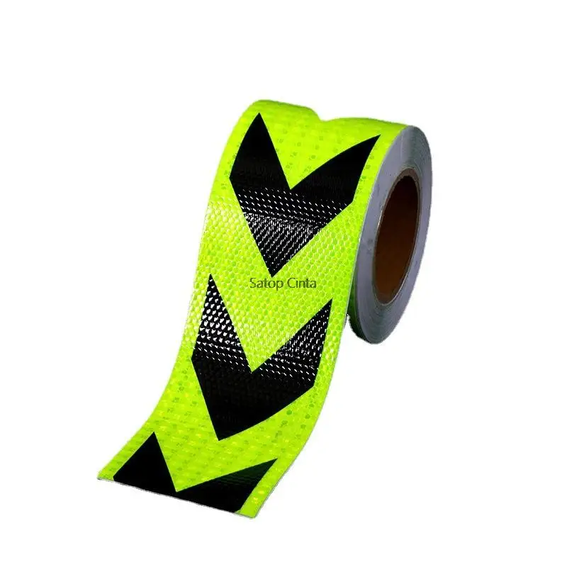 

10CM*25M PVC Self-adhesive Reflective Stickers Fluorescent Black Arrow Tapes Road Traffic Construction Site Car Reflector Strips