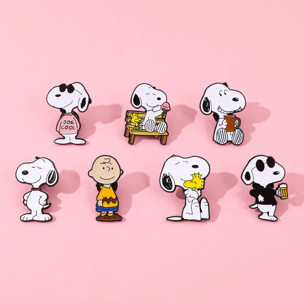7-teiliges Snoopy Emaille-Pin-Set Cartoon Charlie Brown Woodstock Broschen Anstecknadeln für Rucksack Kleidung Abzeichen Süßes Fan-Geschenk