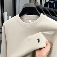 T-shirt à manches longues à col rond élégant et luxueux, un sweat-shirt ample raffiné de la marque Paul qui est tendance pour les hommes 1
