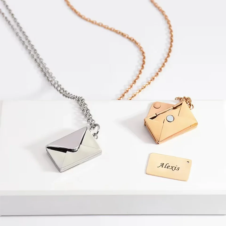 Collana a cuore con incisione - Italia