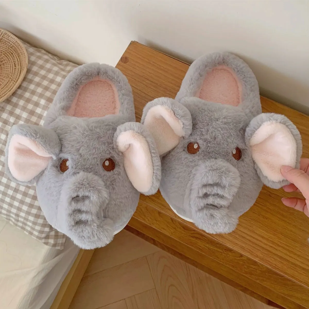 Cute Winter Women's Cotton Slippers Three-dimensional Elephant Wrapped Toe Cartoon Slippers Thick Sole EVA Plush Home Slippers 3