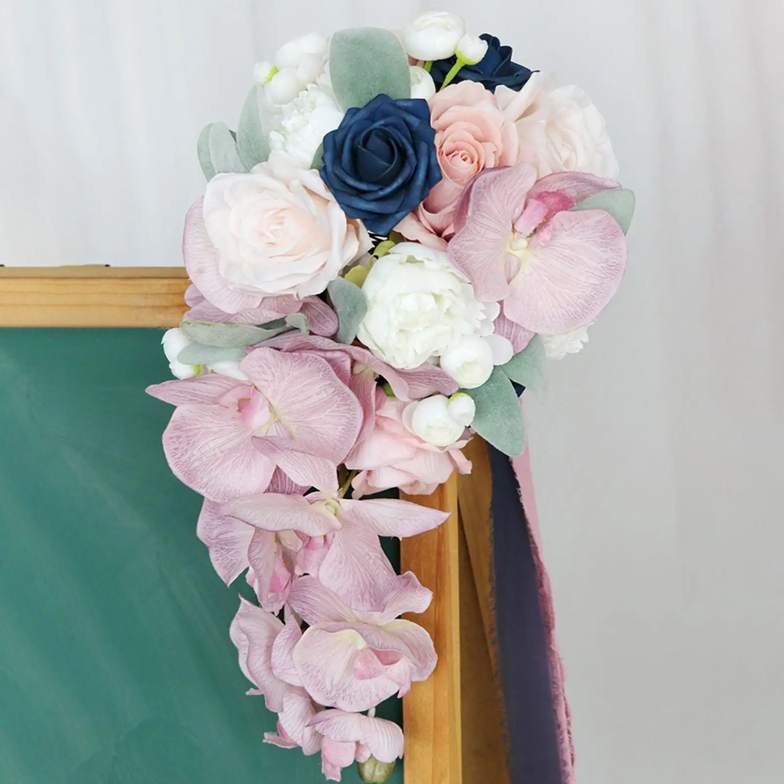 Buquês de casamento de flores artificiais para dama de honra jogando buquê  buquê de noiva para aniversário de cerimônia de casamento, chá de panela