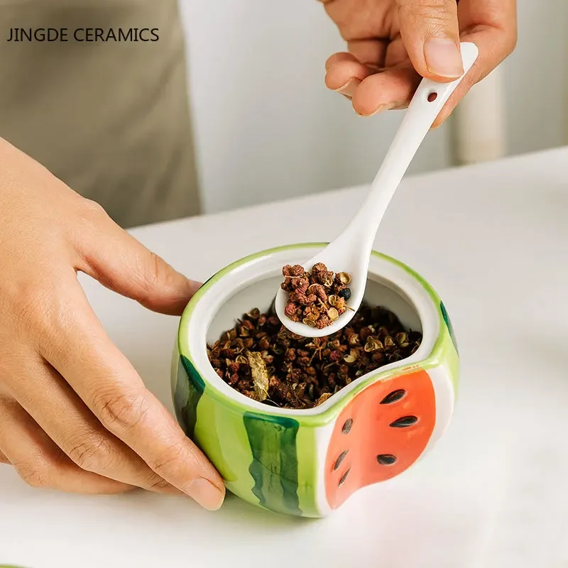 Spice Container Sugar Bowl Ceramic Condiment Pot Creative Ceramic Seasoning Jar Bottle Kitchen Decoration Racks Fruit Melon Shape Spices Storage Tank Sugar Bowl with Lid &Spoon