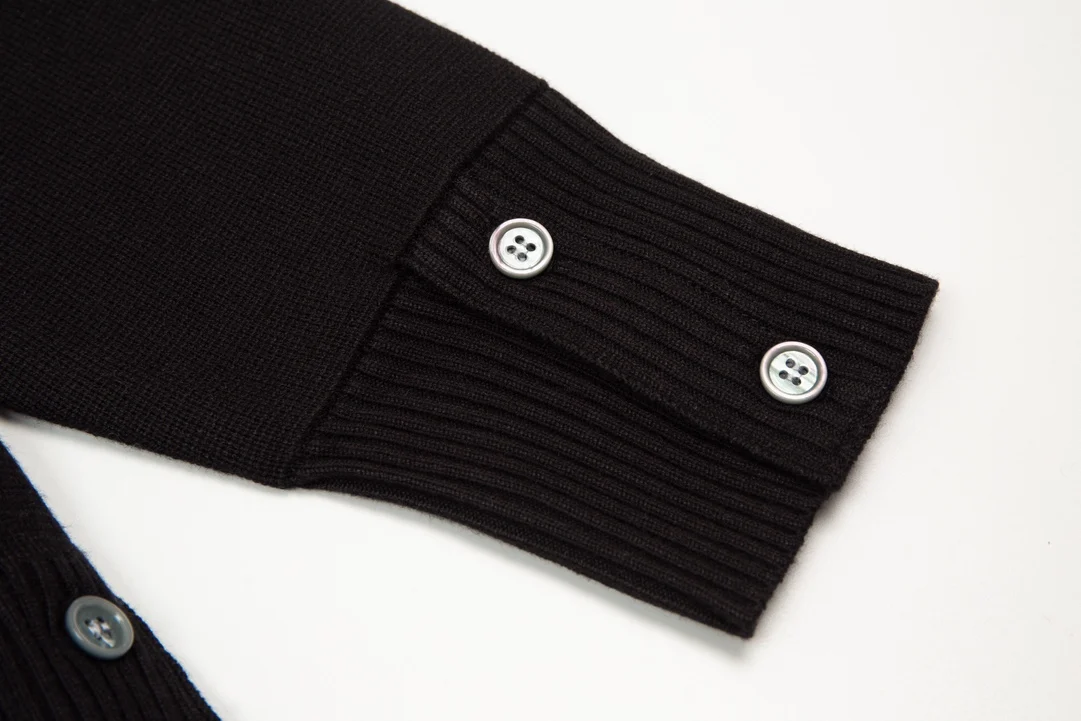 2023 New Luxury brand Sweaters Men Women Slim Fit O-Neck Pullover Clothing Striped Wool Cotton Solid Autumn Winter Casual Coat